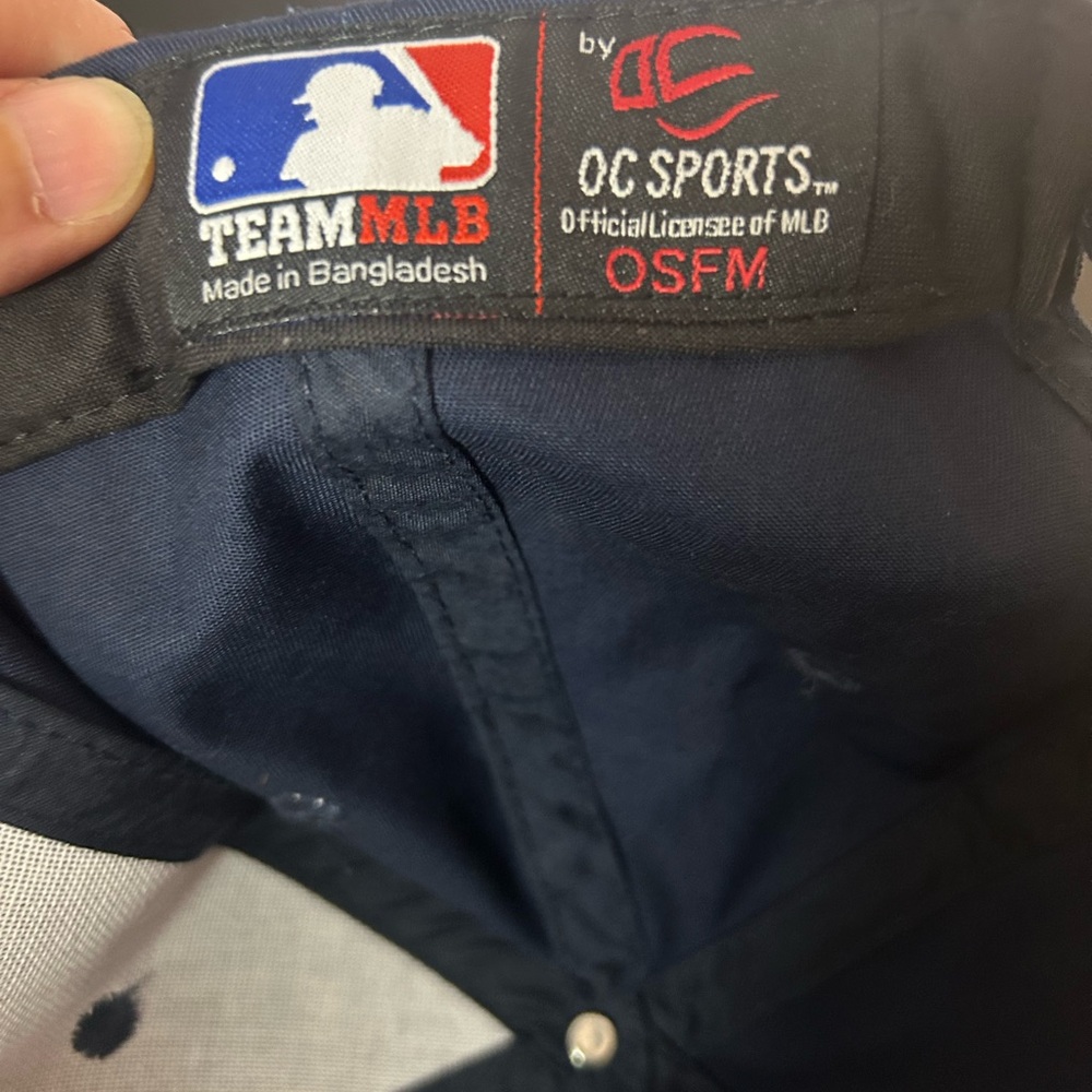 Boston Red Sox Navy Blue Baseball Cap with Red Logo - Picture 4 of 4
